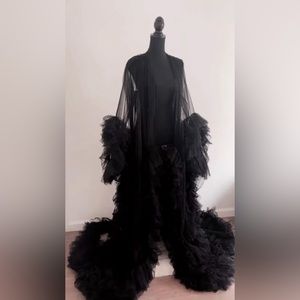 🖤𝐅𝐥𝐮𝐟𝐟𝐲 𝐓𝐮𝐥𝐥𝐞 𝐑𝐨𝐛𝐞🖤